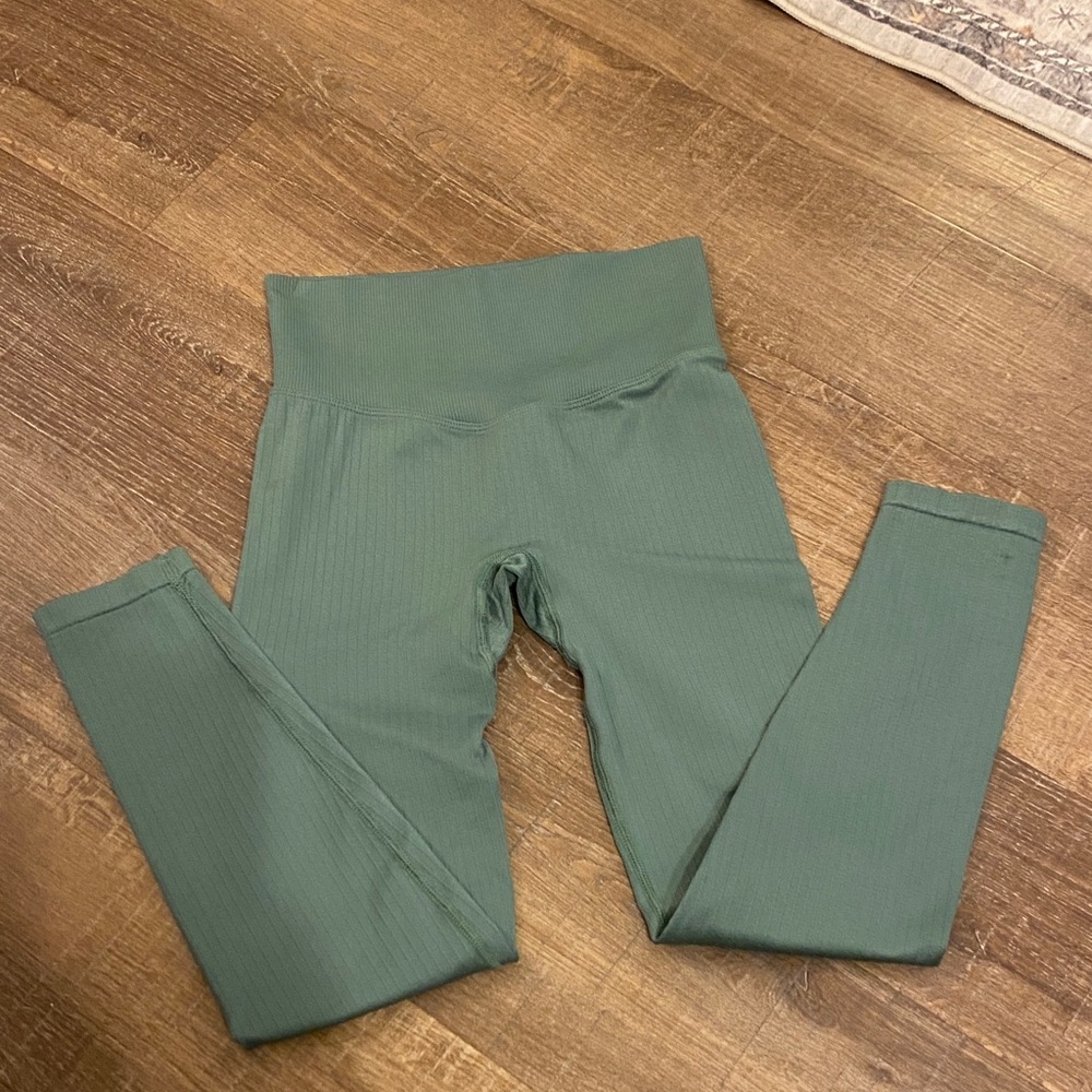Pink, active ribbed leggings,
 Green Leggings size XSMALL